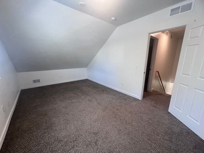 Building Photo - Charming 3-Bedroom Home in Grand Rapids!