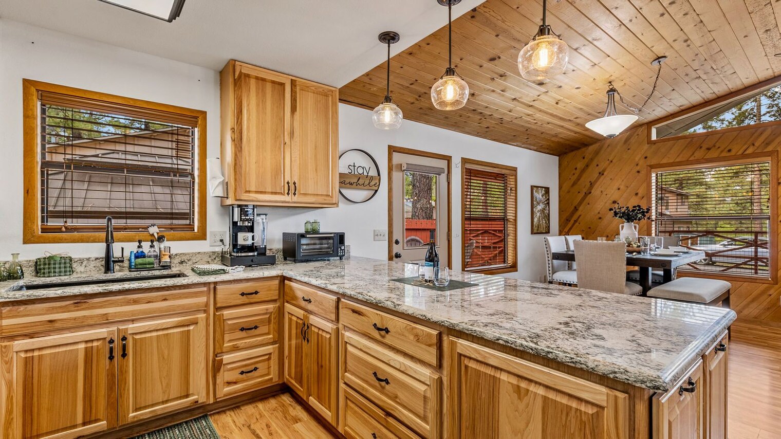 Building Photo - 210 Kiowa