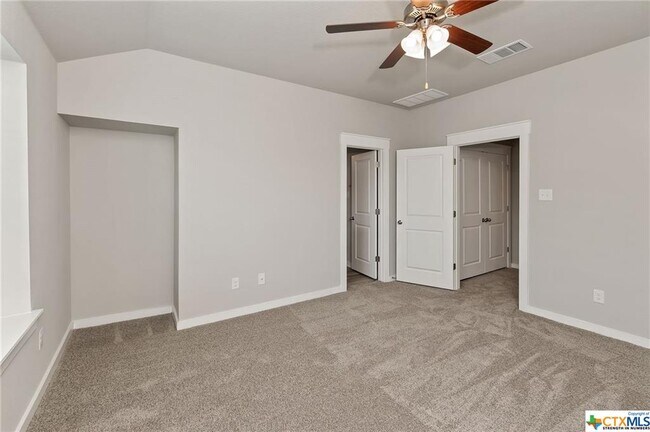 Building Photo - 17102B Carmel Cricket Dr