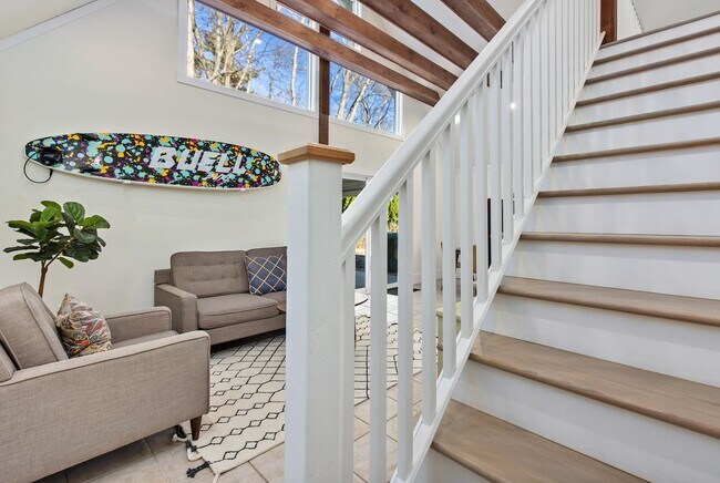 Building Photo - 50 Briar Rd