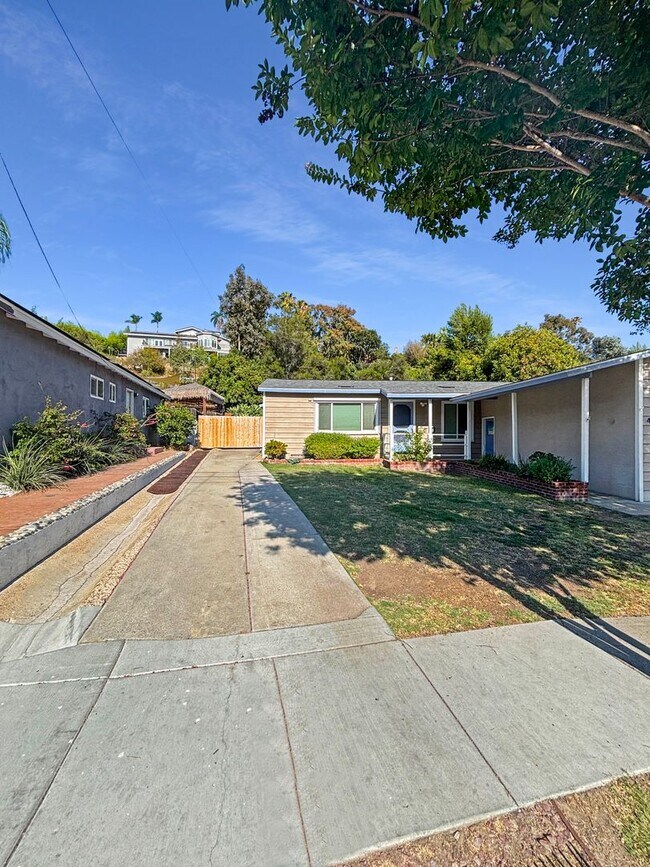Building Photo - Beautiful 5BD/3BA House Near SDSU W/ W/D, ...