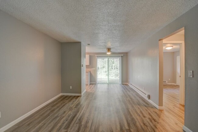 Building Photo - 3701 Biscay St NW