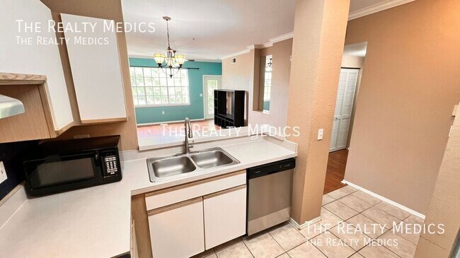 Building Photo - 2572 Robert Trent Jones Dr