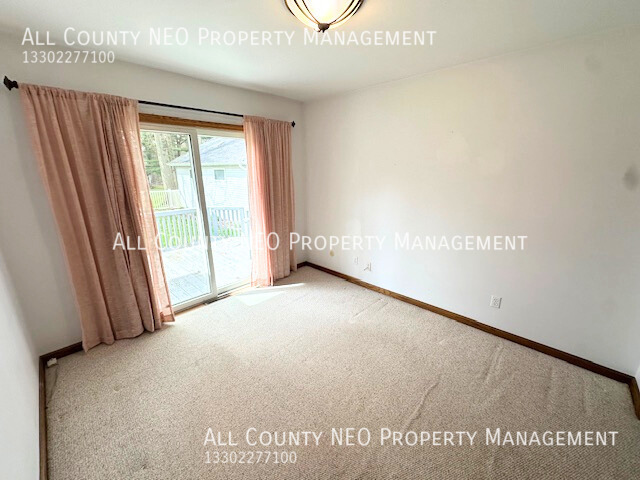 Building Photo - 3-bedroom available in Poland, OH!
