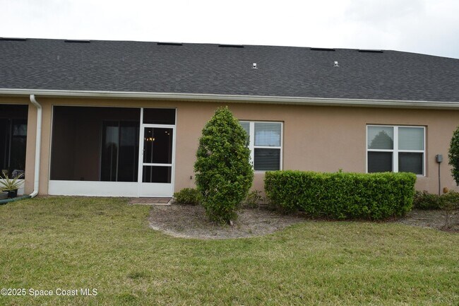 Building Photo - 620 Remington Green Dr SE
