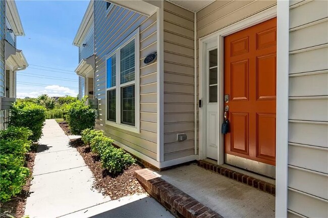 Building Photo - 2166 Humphreys Dr