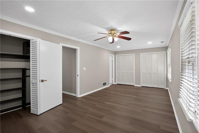 Building Photo - 105 Glen Acres Ct