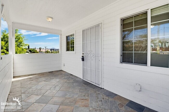 Building Photo - Cozy 2Bdm 1Ba Home in the Mountain View Neighborhood