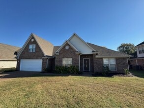 Building Photo - 10 Stockton Cove