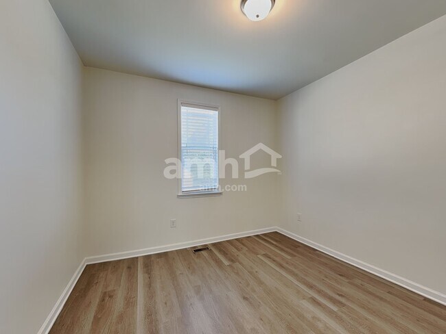 Building Photo - 192 Meadow Loop Dr