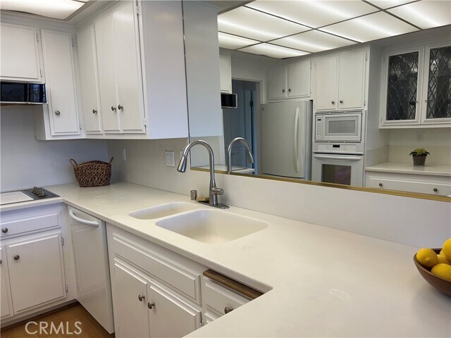 Building Photo - 32709 Seagate Dr