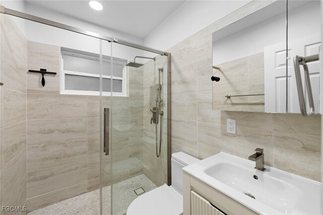 Building Photo - 236 Delray Ave