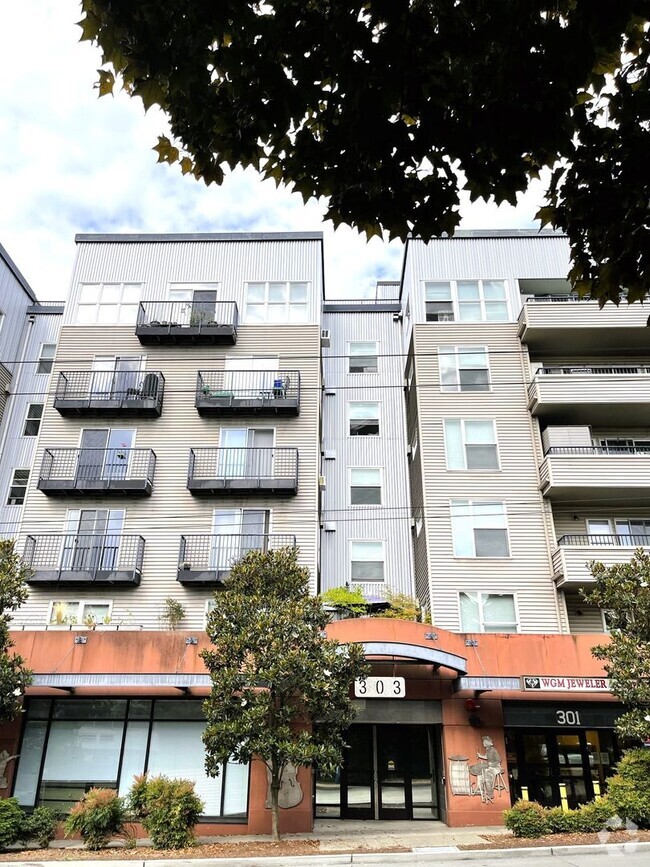 Building Photo - 1Bd/1Ba Seattle Condo