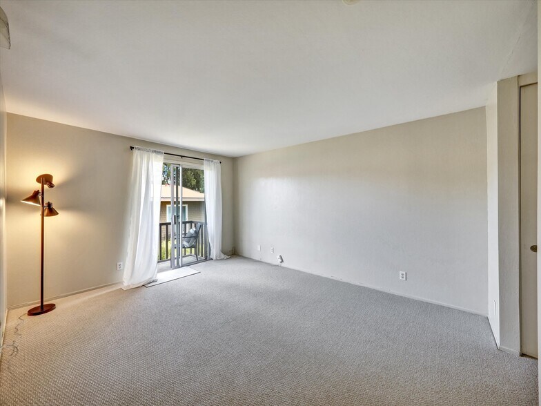 Master Bedroom With Balcony - 38 Surrey Ln