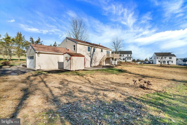 Building Photo - 5400 Curly Hill Rd