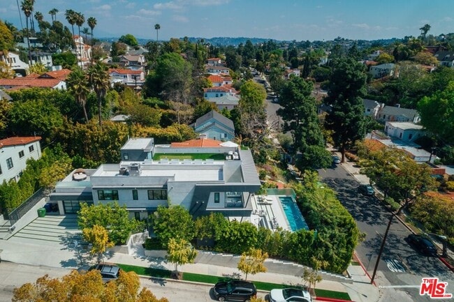 Building Photo - 2030 Talmadge St