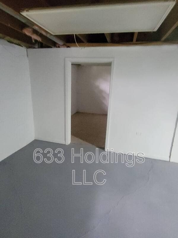 Building Photo - 410 Kutz Ln