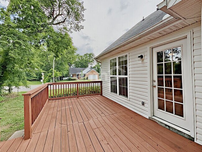 Building Photo - 2098 Prescott Way