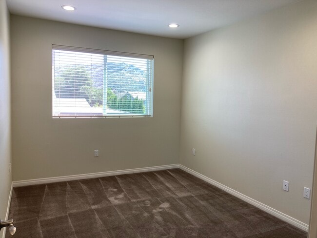 Building Photo - 10201 Mountair Ave