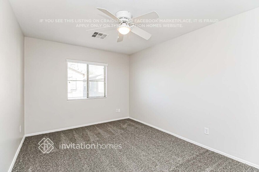 Building Photo - 3771 E Santa Fe Ln