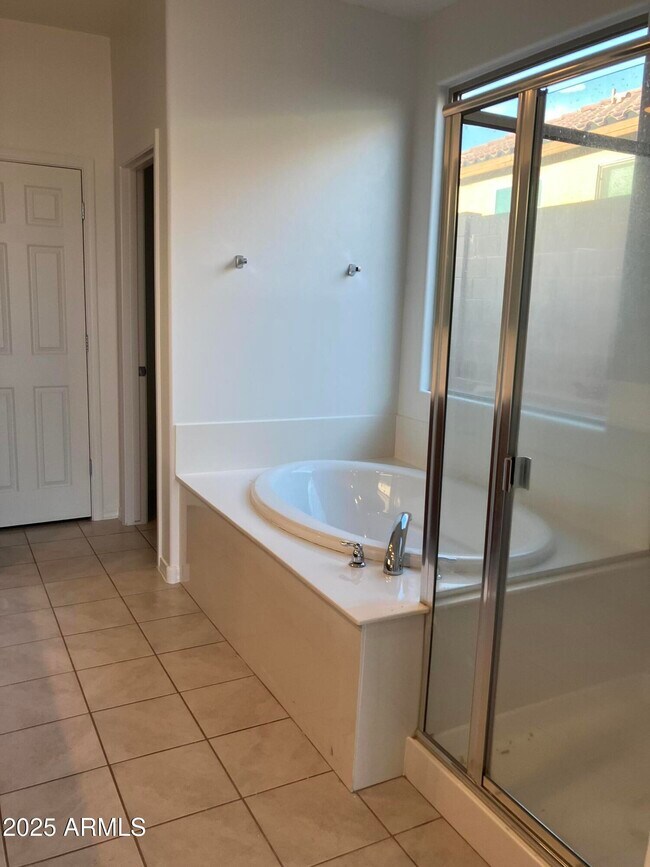 Building Photo - 5239 W Toronto Highlands Ln