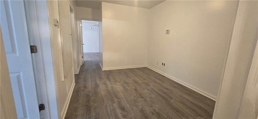 Building Photo - 4951 Larkspur Ln