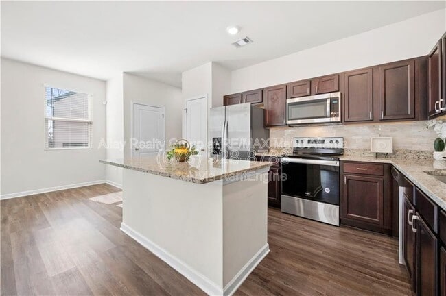 Building Photo - 6448 Mountain Home Way