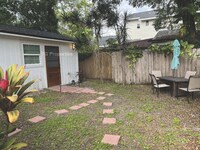 Building Photo - 1313 E Pineloch Ave