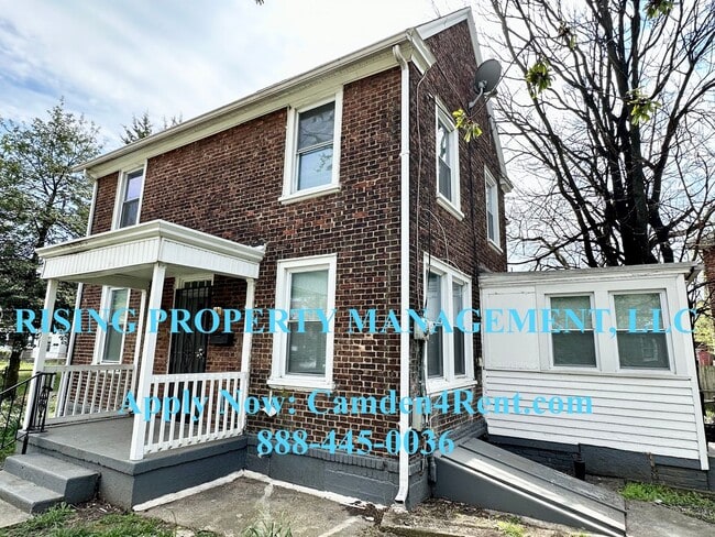 Building Photo - Newly Renovated 2 bedroom 1 bathroom home ...