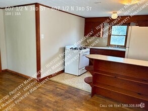 Building Photo - 607 1/2 N 3rd St-607 1/2 N 3rd St