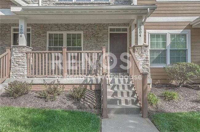 Building Photo - 3 Bedroom / 3.5 Bath Townhouse Near KU MED -  Available in August