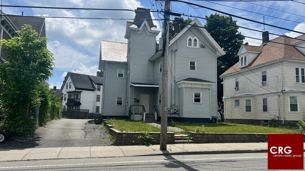 Building Photo - 232 Pleasant St
