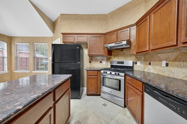 Building Photo - 307 Roans Prairie Ln