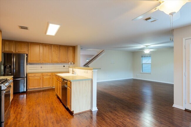 Building Photo - 15907 Kings Cypress Ln