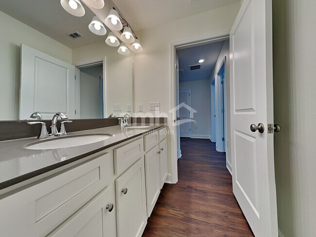 Building Photo - 33829 Widman Way