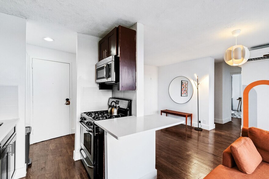 Building Photo - 5450 Wissahickon Ave