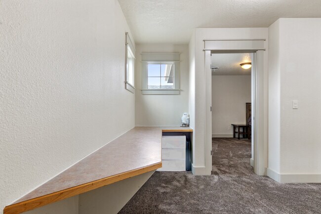 Building Photo - 10976 W Hidden Brook Dr