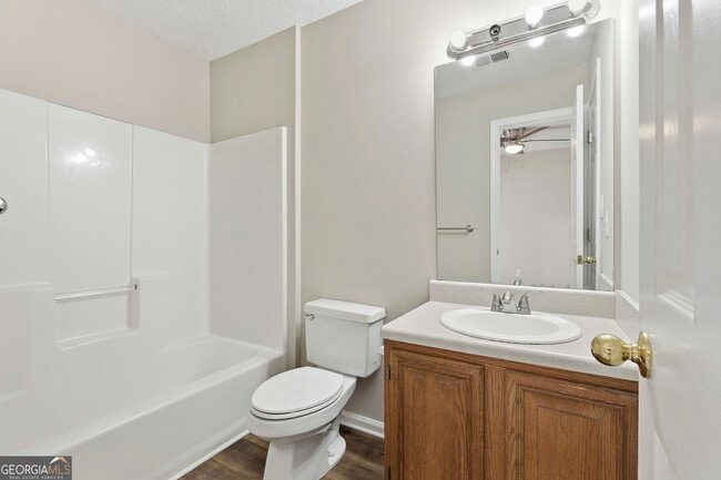 Building Photo - 130 S Fairfield Dr