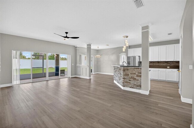 Building Photo - 37 Burnside Dr