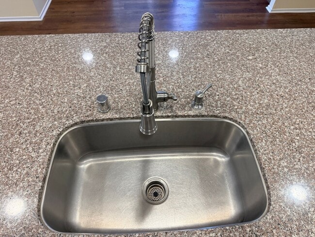 Building Photo - Estrella home for rent!