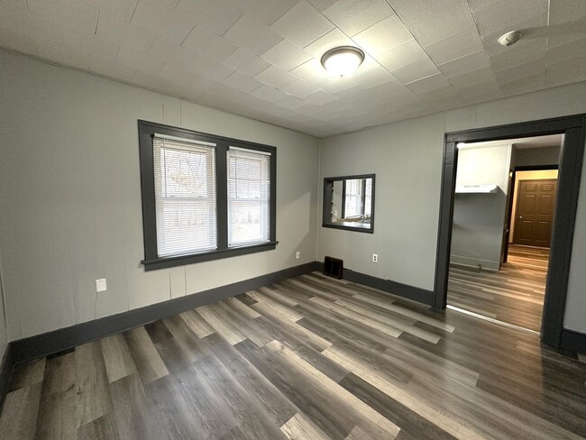 Building Photo - FOR RENT- Newly Remodeled Home on Peek St