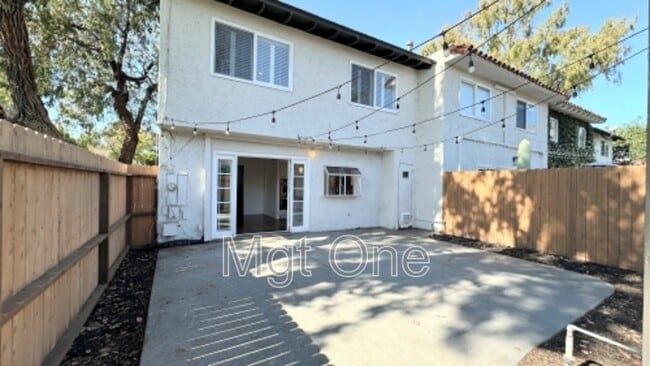 Building Photo - 2620 Vista Del Oro