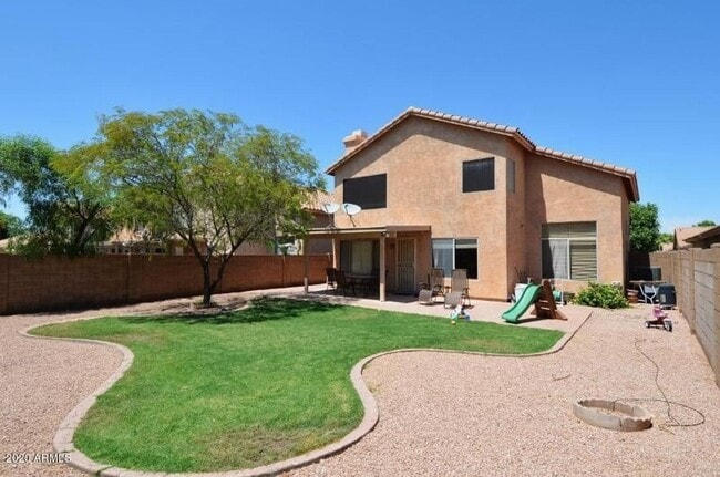 Building Photo - COMING SOON!! Lovely 3 Bedroom / 3 Bath  South Chandler Area Home!