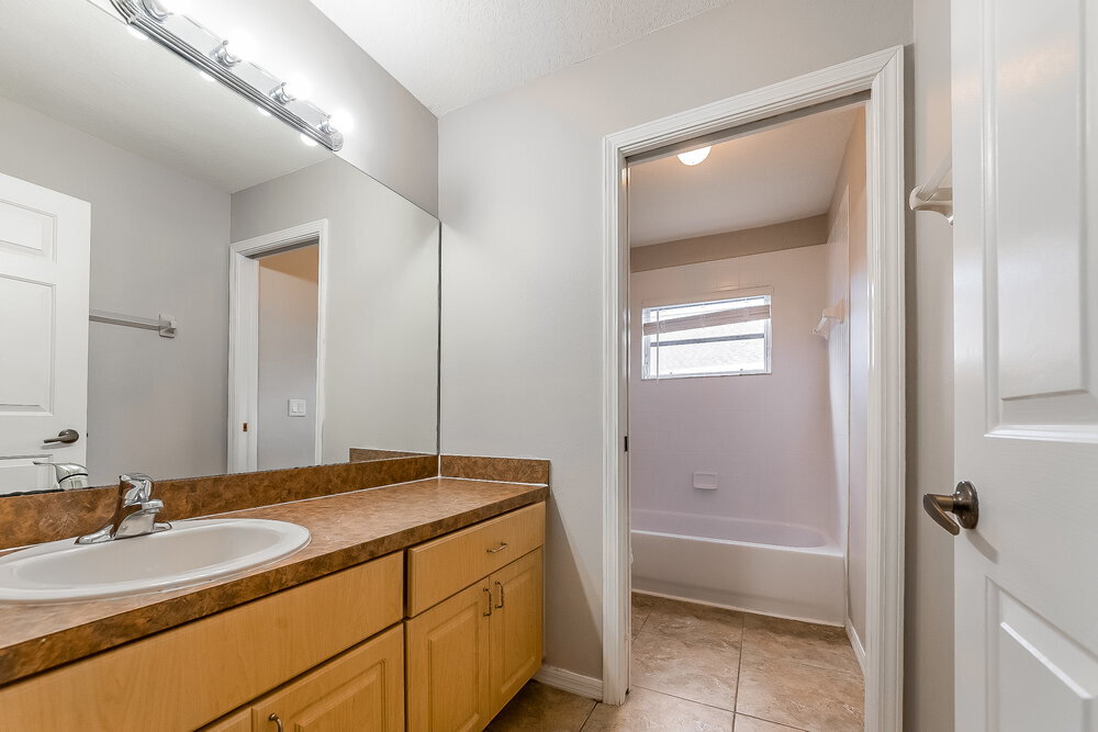 Building Photo - 4123 Day Bridge Pl