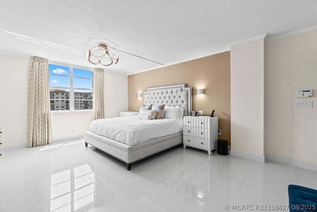 Building Photo - 3450 S Ocean Blvd