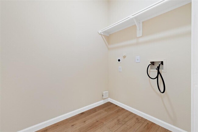 Building Photo - 3331 Clayton Terrace Dr