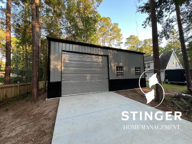 Building Photo - 30 Wade Hampton Dr