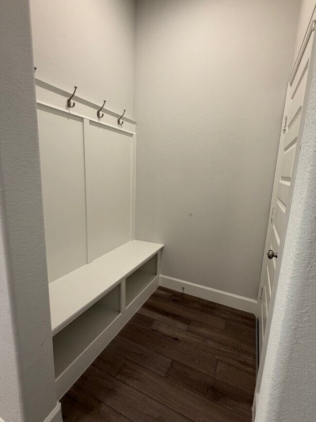 Building Photo - 107 Harlequin Duck Ct