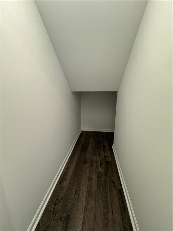 Building Photo - 516 Meadows Ln