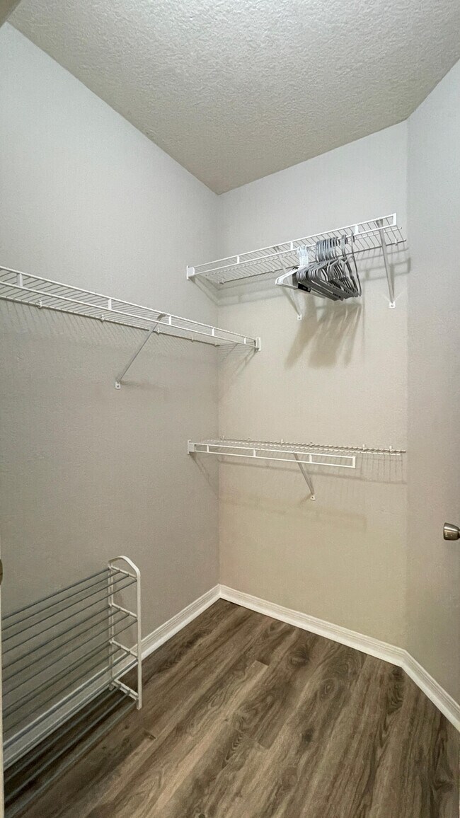 Building Photo - 170 SW Peacock Boulevard 36-104 Port Saint...